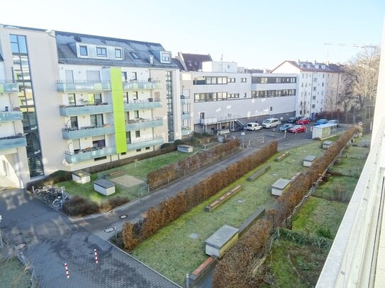 WOHNEN AM TOR ZUR ALTSTADT! TRAUMHAFTE MODERNE 3 ZIMMERWOHNUNG IM 3. OG MIT AUFZUG, GROßEM SONNIGEN BALKON UND TIEFGARA…