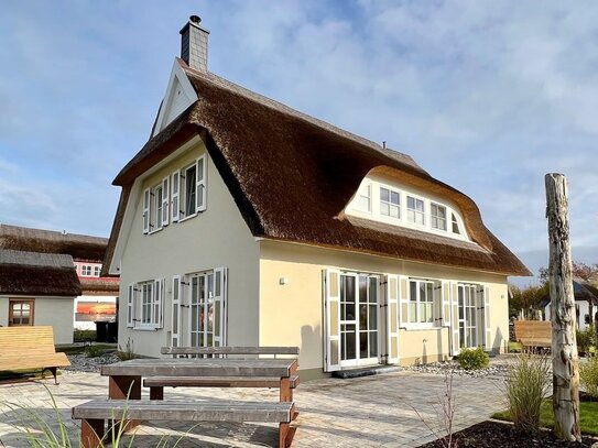 Luxus-Ferienhaus unter Reet - 4 Zimmer, Kamin, Sauna, Wärmepumpe