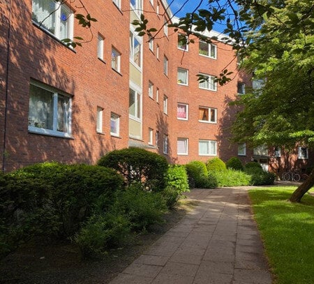 Helle 2,5-Zimmer-Wohnung mit Balkon!