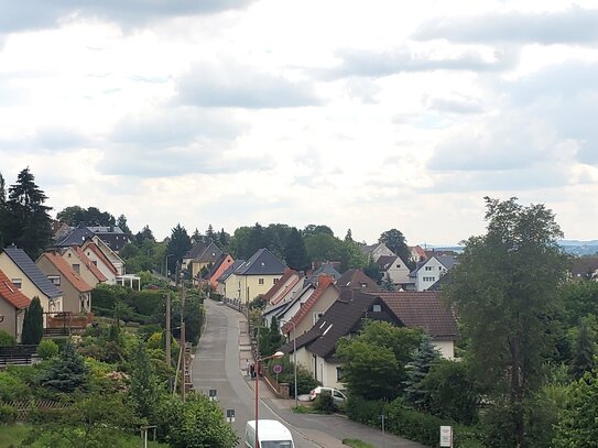 Neu sanierte 2-Raum-Wohnung mit viel Platz!