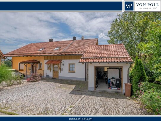 Familienfreundliche Doppelhaushälfte mit sonnigem Garten und Garage