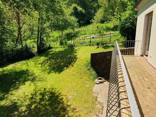 Villa auf parkänlichem Anwesen - in idyllischer Waldrandlage von Eppstein