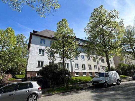 Großzügige 2-Zimmer mit Laminat, Balkon und Wannenbad zum Toppreis in ruhiger Lage!