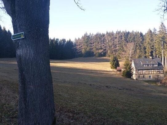 Grundstück in selten schöner Alleinlage mit unsaniertem Fachwerkhaus