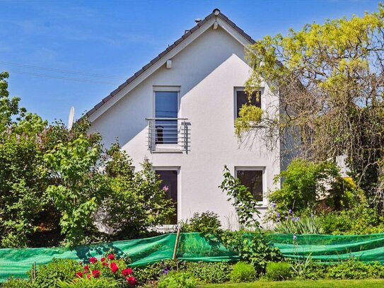 Wohnglück im zauberhaften Stadthaus mit kleinem Garten aber ohne Stellplatz