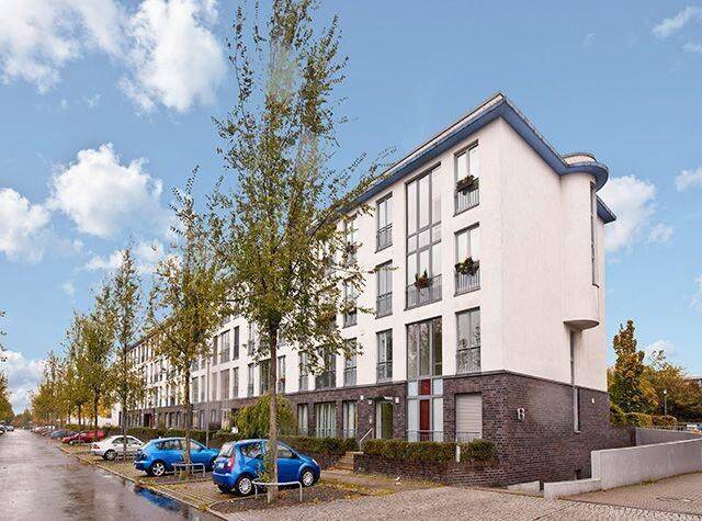 schöne 1,5-Zimmer-Wohnung mit zwei Wintergärten - Foto 1