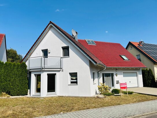 *PREISREDUZIERUNG* Modernes Haus mit Keller, Garage und Garten in beliebter Wohnlage, Bj. 2002, Wohnfl. 160m², Grund 69…