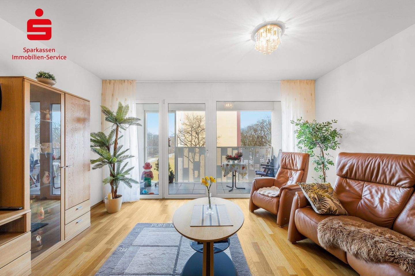 MODERN UND BARRIEREFREI - Helle Drei-Zimmer-Wohnung mit Westbalkon