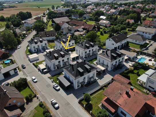 Moderne und großzügige Doppelhaushäfte in naturnaher Lage