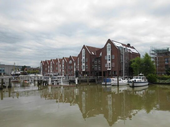 - Wohnen direkt am Hafen -