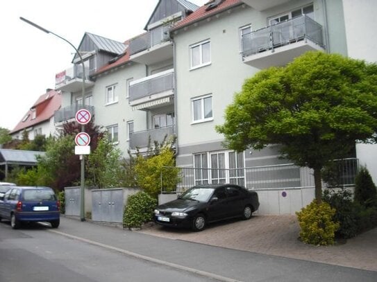 Höchberg - Senioren-Wohnanlage - 2-Zi-Wohnung 48 qm - Carport - zentral im Altort