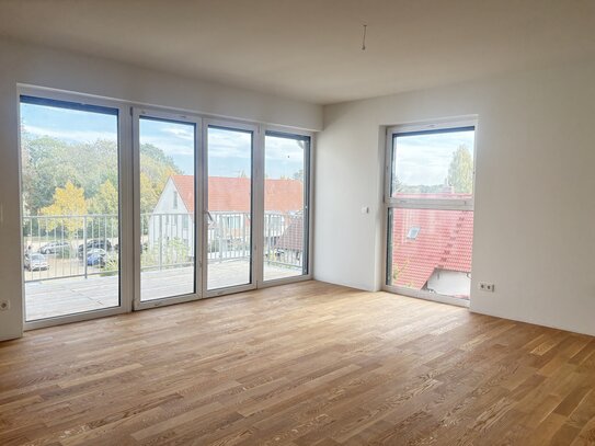 Erstbezug, große helle 4 Zimmerwohnung, eigener Garten, modern, familienfreundlich