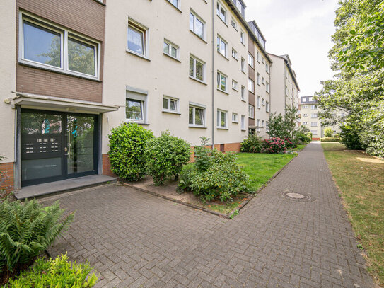 Moderne 4-Zimmer-Dachgeschosswohnung mit Stellplatz in Monheim-Baumberg als Kapitalanlage