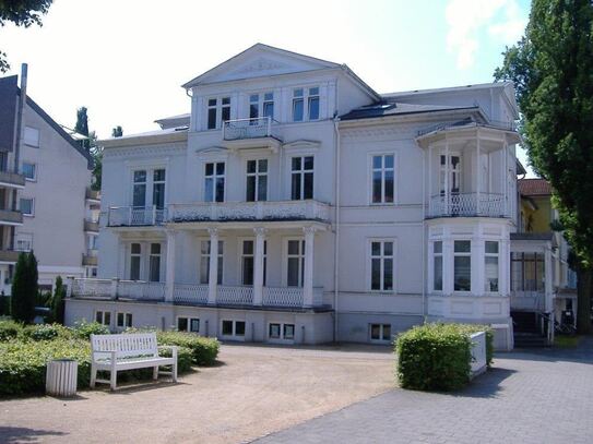 Repräsentativ: Büro/Praxis/Schulung im alten Stadthaus im Herzen von Bad Pyrmont