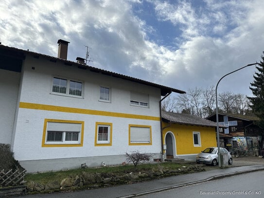 Dreifamilienhaus in Großenau bei Viechtach