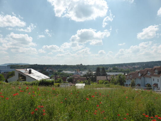 Über den Dächern der Stadt - 1A Eckgrundstück in Kitzingen