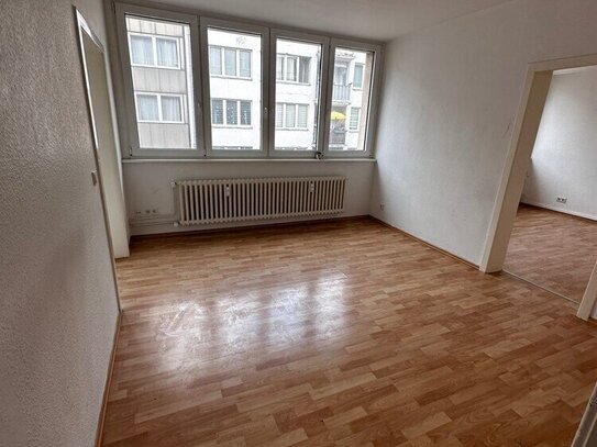 Gepflegte 2,5-Zimmer-Wohnung im Zentrum von Duisburg!!!