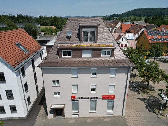 Exponierter Logenplatz in Wilhelmsdorf, renditestarkes Wohn- und Geschäftshaus