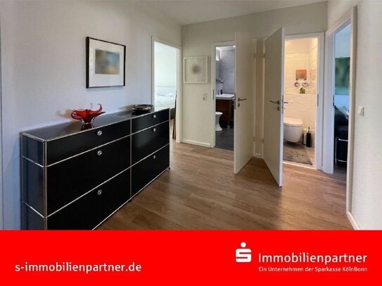 Helle 3-Zimmer-Wohnung mit Dom-Blick und Balkon in Bensberg