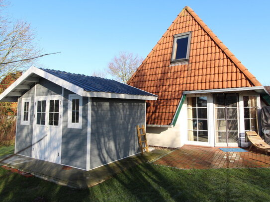 Idyllisches Ferienhaus in TOP Zustand mit neuer Einbauküche, Gäste-WC, Gartenhaus und PKW-Stellplatz