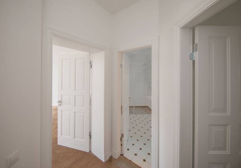 Hübsche 2-Zi-Whg mit Balkon u. EBK (green 44) - Foto 1