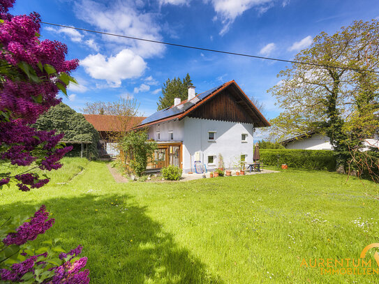 SOFORT FREI: Einfamilienhaus mit PV, Wintergarten, Garage und separatem Baugrundstück zu verkaufen