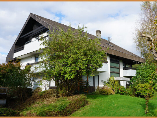 Charmante 3-Zimmer-Eigentumswohnung "Am Lupfen" mit Garten und Garage - sofort bezugsbereit !