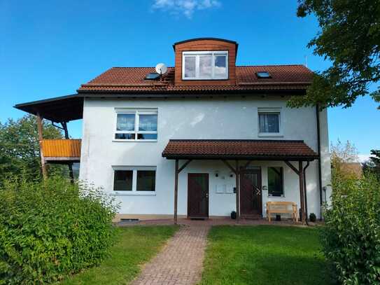 Einfamilienhaus in bester Lage mit Einliegerwohnung, Balkon und großem Grundstück