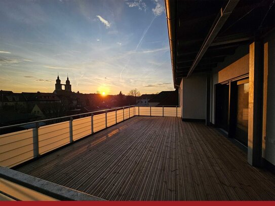 Stadt-Dachterrassen-Wohnung mit fantastischer Aussicht !