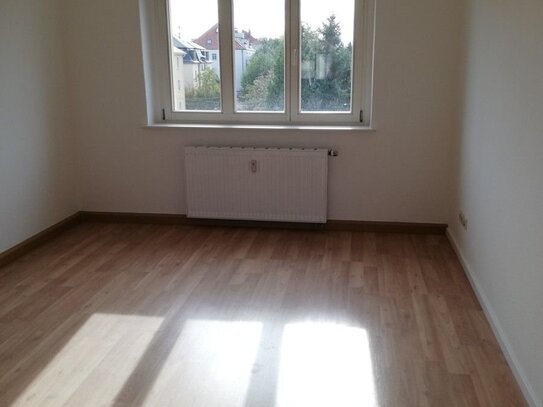 Helle 2-Raum Wohnung mit Balkon