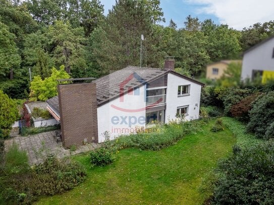 Split-Level Architektenhaus mit eingewachsenen großem Grundstück am Burgberg in Erlangen