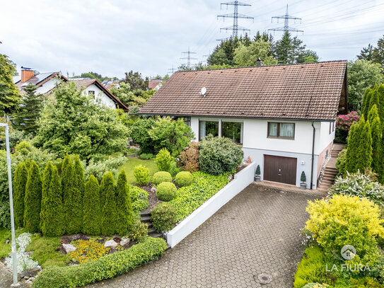 Freistehendes Einfamilienhaus mit traumhaftem Garten | sehr ruhige Lage und großes Ausbaupotenzial