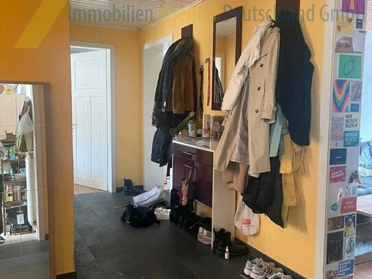 Charmante Altbauwohnung im 1.OG mit 4 Zimmern und Balkon in Stuttgart Ost