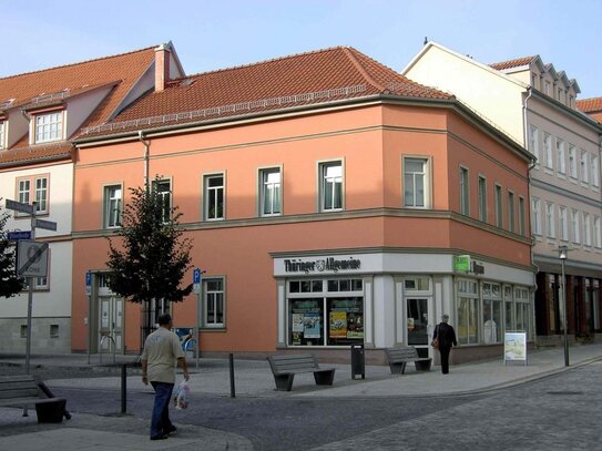 Moderner Eckladen im Stadtzentrum - gute Lauflage