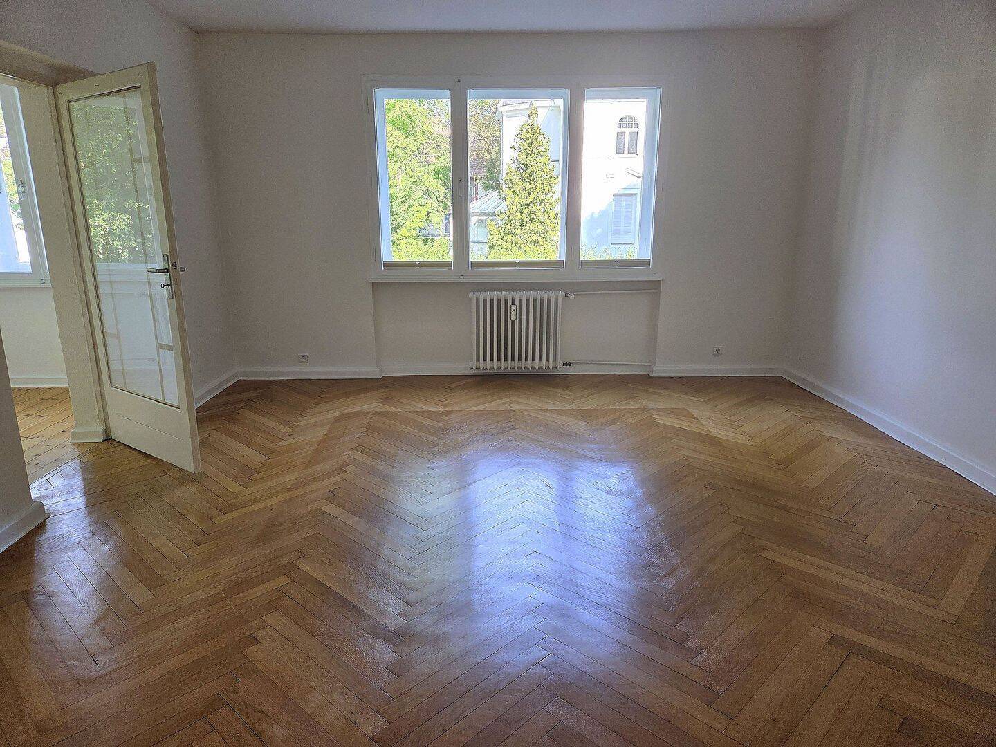 Lindenallee – Wohnen im Grünen - familienfreundliche Stadtvilla – großer Balkon - Photo 1