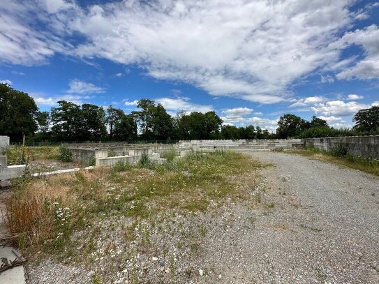 Große Freifläche mit ca. 1.306 m2 in Friedrichshafen Industriegebiet zu vermieten