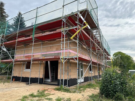 Verkauf Grundstück mit Haus als geschlossener Rohbau