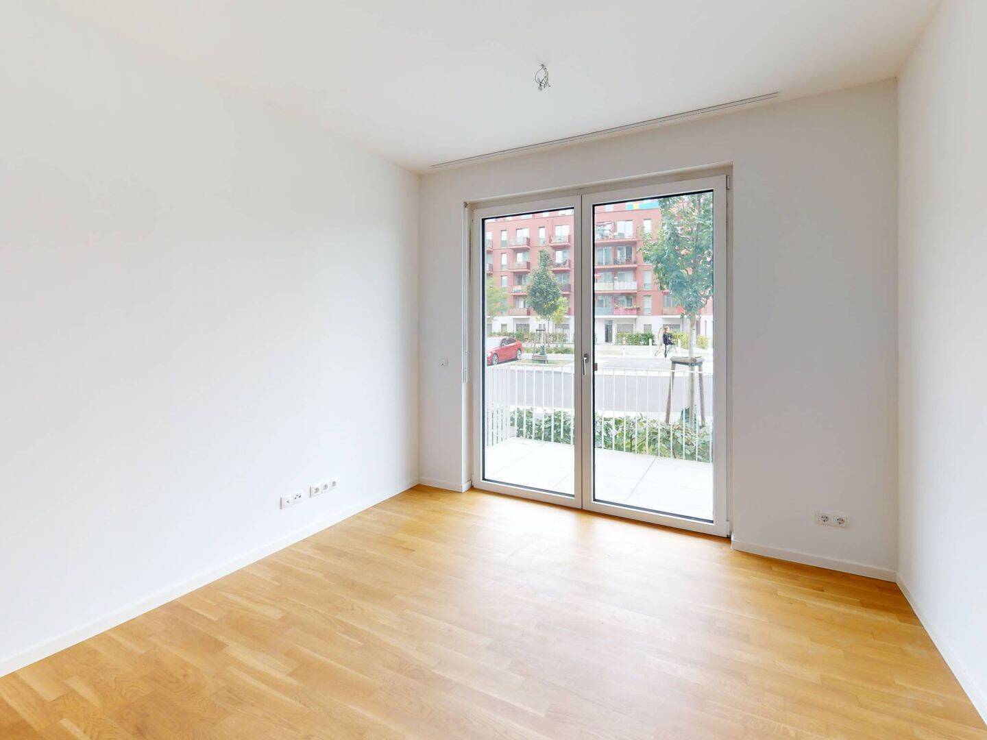 Traumhafte 2-Zimmer-Wohnung mit BALKON und EBK im Neubauquartier 'Ferdinand's Garden' - Photo 1