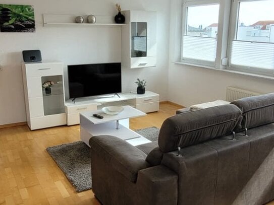 2-Zimmerwohnung mit TV, Internet, Bad/Wc, Küche mit Spülmaschine, Waschmaschine, Parkplatz und Balkon