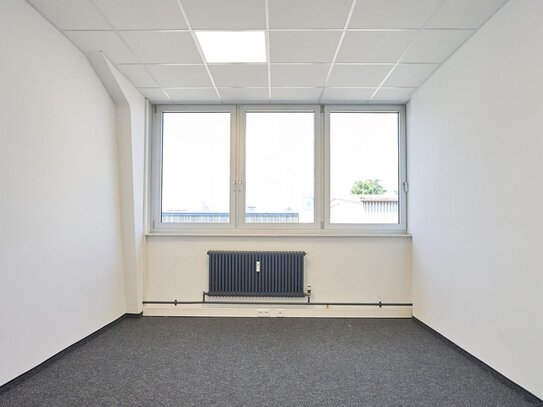 Moderne Bürofläche mit Vollausstattung und Teeküche in Fellbach