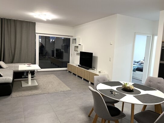 Moderne, lichterfüllte 2-Zimmer-Wohnung mit großzügiger Südwest-Terrasse