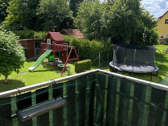 ÖTISHEIM - gepflegte 3 Zi. ETW im OG mit sonnigem Balkon - Kapitalanlage