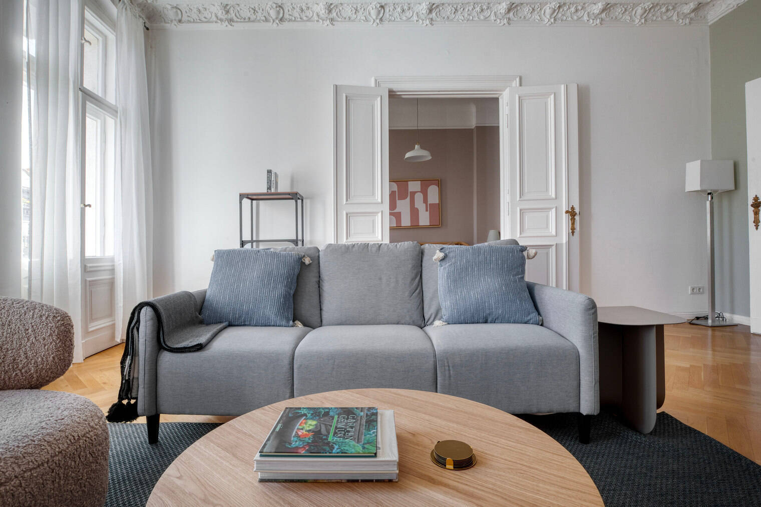 Wunderschöne möblierte 3 Zimmer Wohnung in zentraler Lage unweit des Lietzensees. - Foto 1