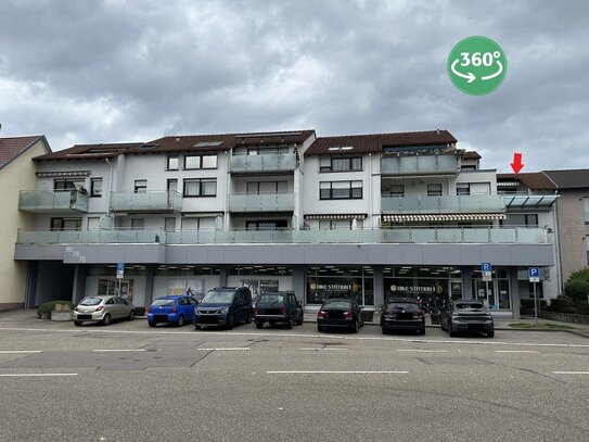 Befristete Vermietung: Geräumige 2-Zi-DG-Wohnung mit EBK und Terrasse, Ettlingen Wasen