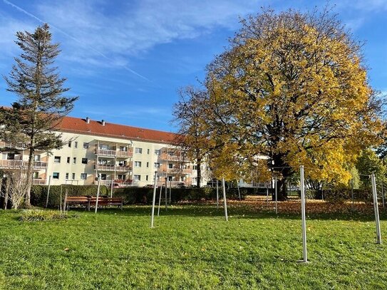 Miniaturwohnung in Meißen Nähe BSZ mit Balkon und Wohnkücke