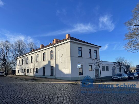 Mehrfamilienhaus in Kiel-Wellingdorf Nähe Sportboothafen