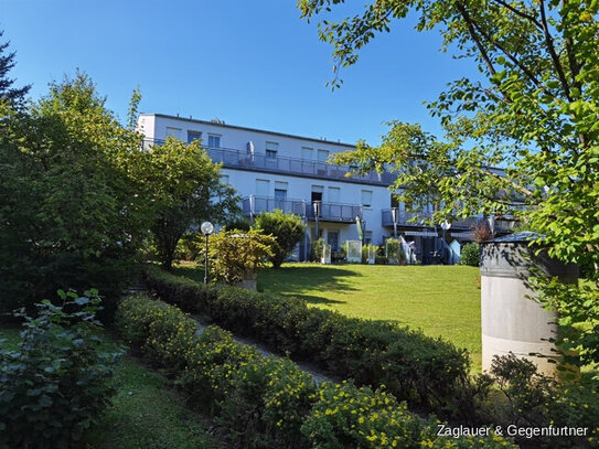 "Penthouse" Dachterrassenwohnung in Metten in bester Lage - Ruhe und Sonne *****