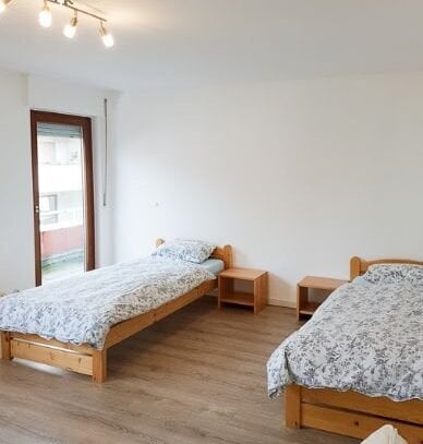 großzügige 3-Zimmer-Wohnung in Esslingen mit Balkon - WOHNEN AUF ZEIT