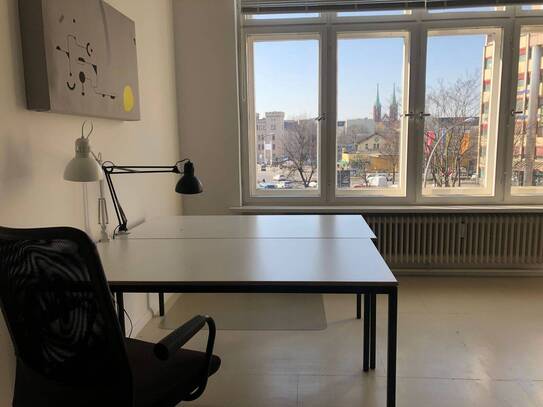 Lichtdurchflutetes Loft in netter Bürogemeinschaft - All-in-Miete