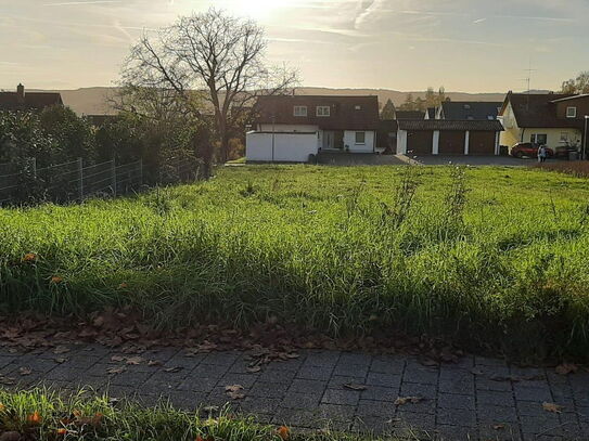 Sonniges Baugrundstück mit Seeblick